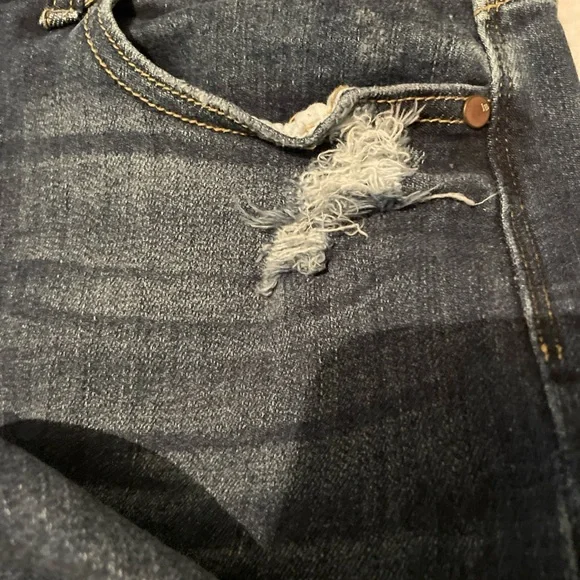 Judy Blue Jeans Womens 9 / 29 Boyfriend Fit Los Angeles Distressed Ripped Denim - Picture 7 of 13